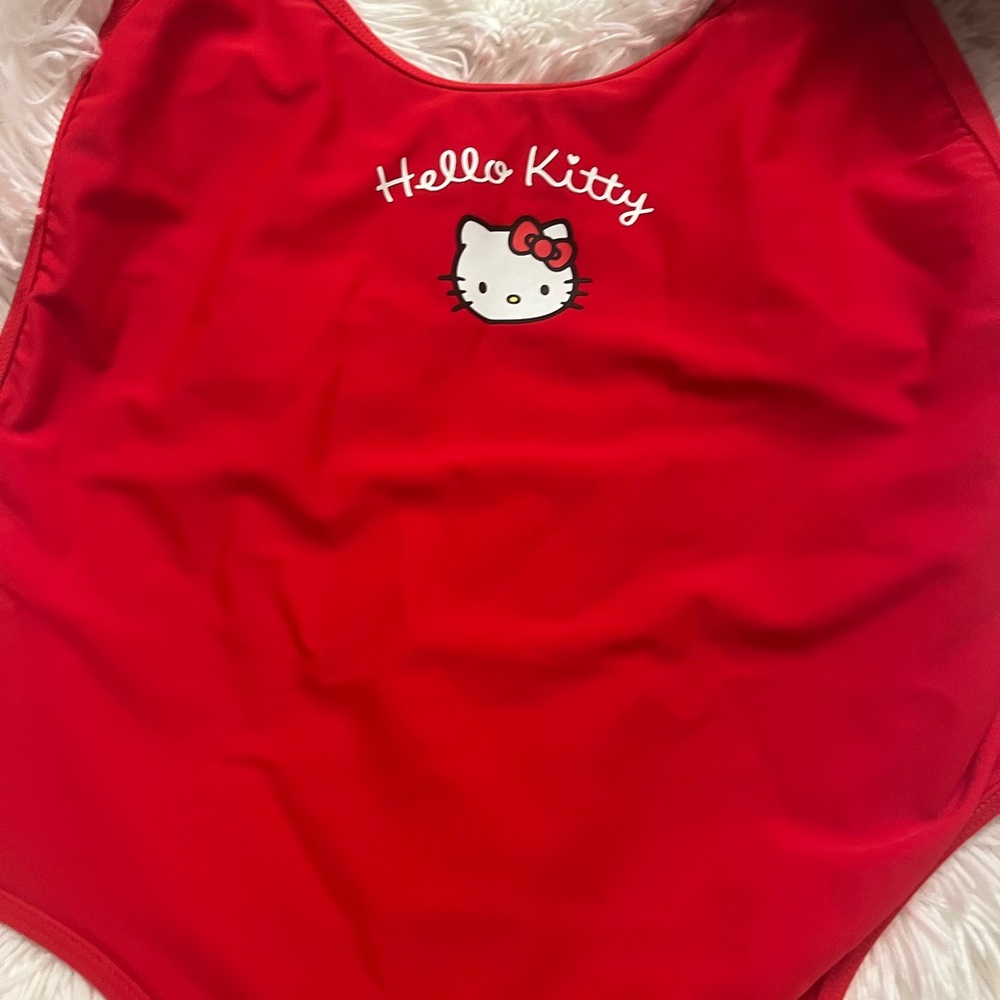 Hello Kitty Women’s swimsuit and shorts